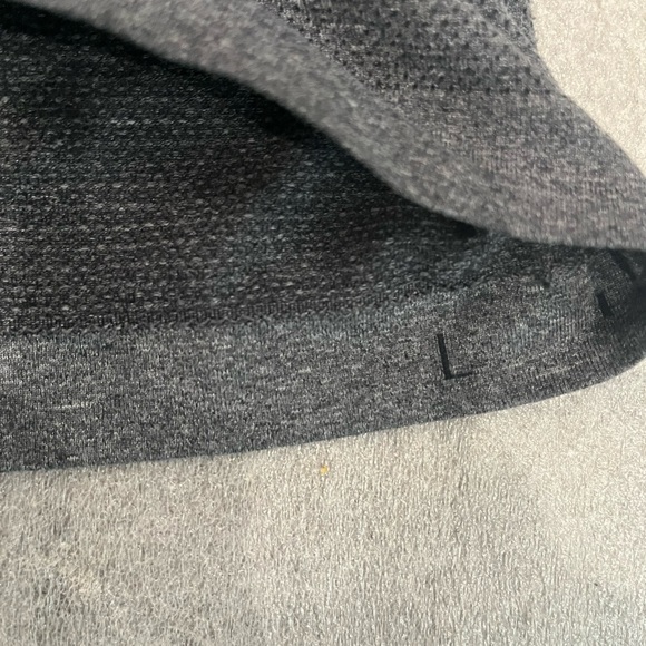[L]Lululemon Men’s Metal Vent Tech Gray Athletic SS Shirt - Picture 4 of 8